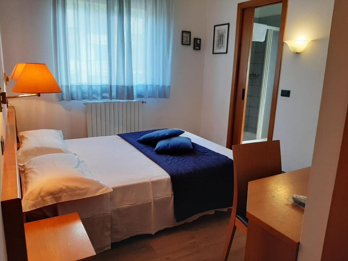 La Ruota Hotel Morbegno Buitenkant foto